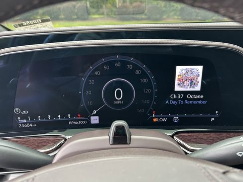 Used 2023 Cadillac Escalade ESV Sport Platinum image 34