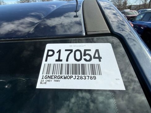 Used 2023 Chevrolet Traverse LT image 10