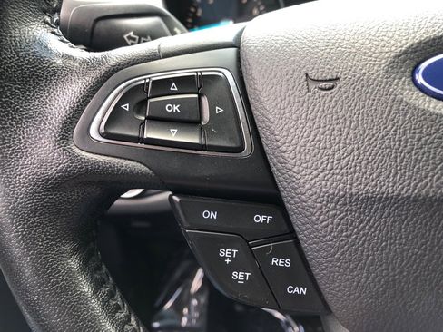 Used 2019 Ford Escape SEL AWD/4WD image 36