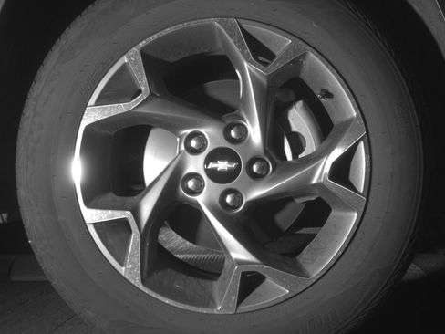 Used 2025 Chevrolet Trax LT FWD image 16