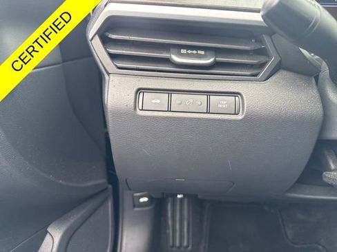 Used 2024 Nissan Altima 2.5 SV AWD/4WD image 16