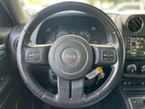 Used 2013 Jeep Patriot Latitude w/ Sun/Sound Group image 17