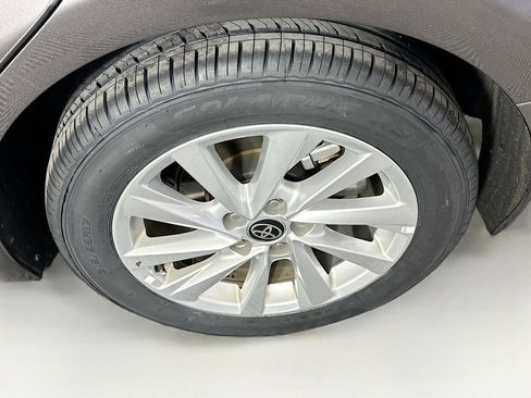 Used 2024 Toyota Camry LE image 11