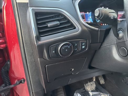 Used 2020 Ford Edge Titanium w/ Equipment Group 301A image 16