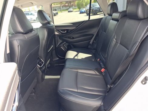 Used 2022 Subaru Outback Limited XT AWD/4WD image 18