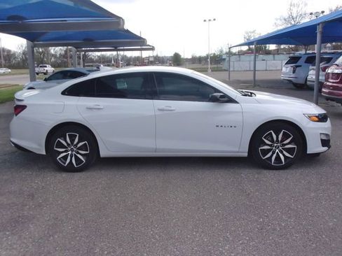 Used 2024 Chevrolet Malibu RS image 8
