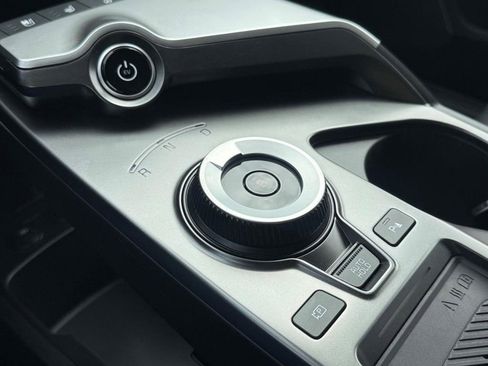 Used 2023 Kia EV6 Wind image 19