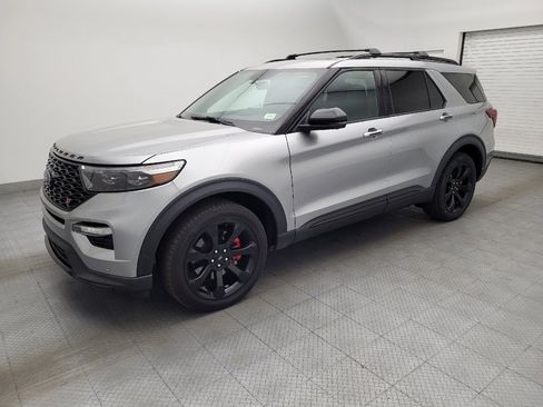 Used 2020 Ford Explorer ST w/ ST Street Pack image 2