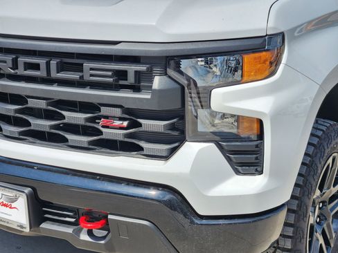 New 2025 Chevrolet Silverado 1500 Custom Trail Boss AWD/4WD image 8