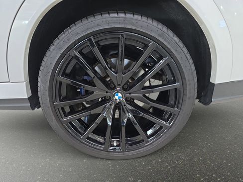 Certified 2023 BMW X6 xDrive40i w/ Executive Package AWD/4WD image 32