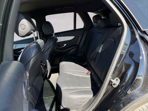 Used 2022 Mercedes-Benz GLC 300 image 13