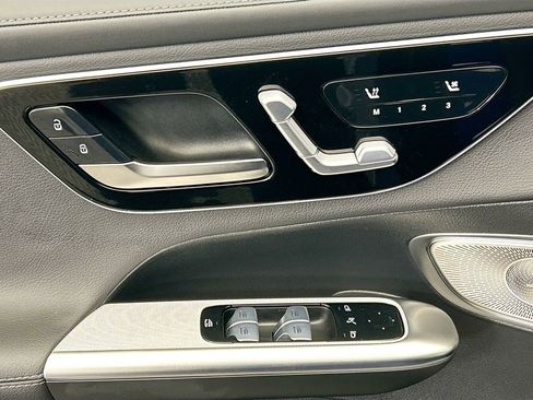 Certified 2025 Mercedes-Benz GLC 300 image 22