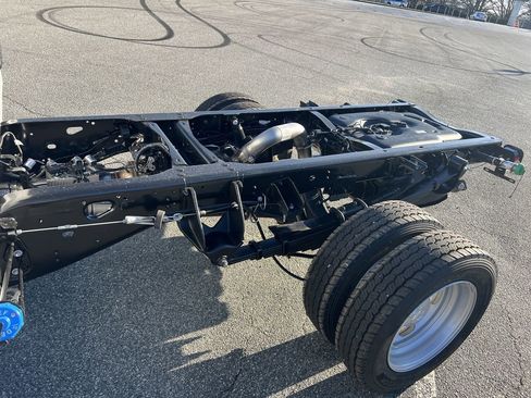 New 2026 RAM 5500 Tradesman w/ Chrome Appearance Group image 23