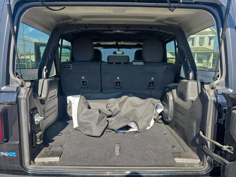 Used 2023 Jeep Wrangler Unlimited w/ Cold Weather Group AWD/4WD image 16