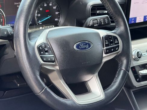 Certified 2023 Ford Explorer XLT w/ Equipment Group 202A RWD image 18