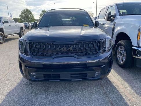 Used 2025 Kia Telluride SX X-Line image 2