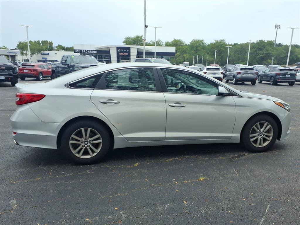 Used 2015 Hyundai Sonata SE FWD image 8