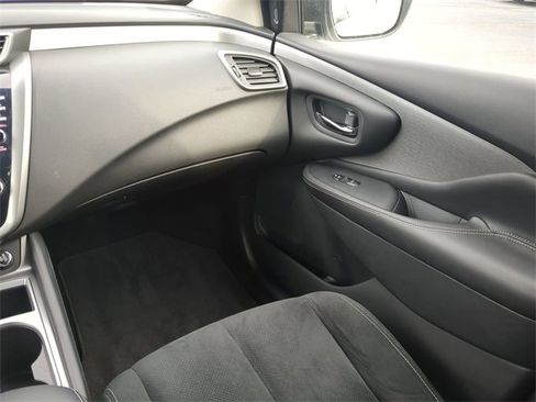 Used 2020 Nissan Murano S w/ Technology Package image 16