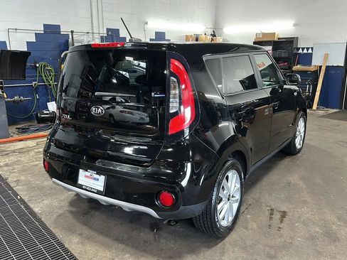Used 2017 Kia Soul + FWD image 5
