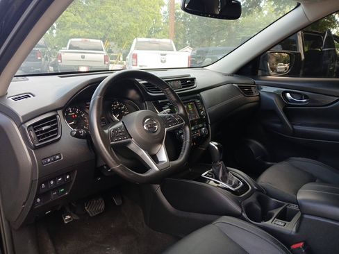 Used 2018 Nissan Rogue SL FWD image 18