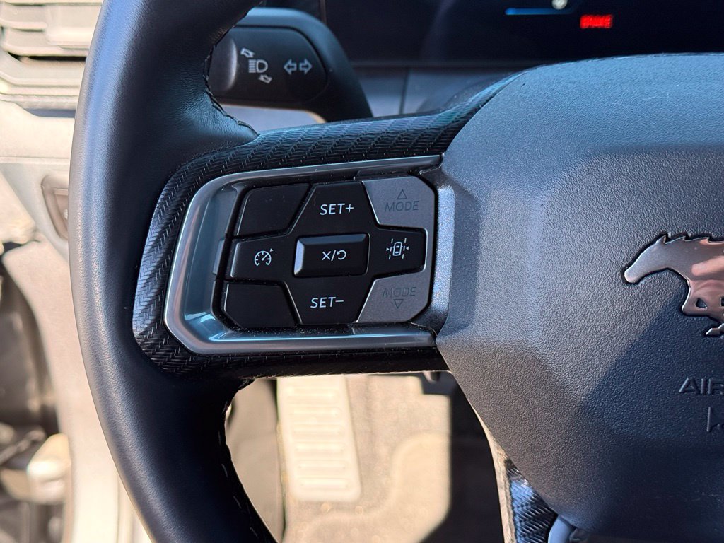 Used 2025 Ford Mustang GT RWD image 9