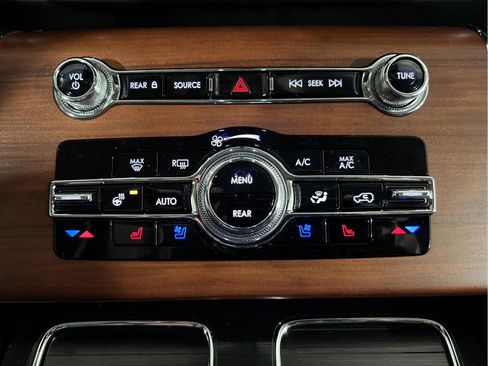 Used 2021 Lincoln Aviator Grand Touring w/ Equipment Group 302A AWD/4WD image 24
