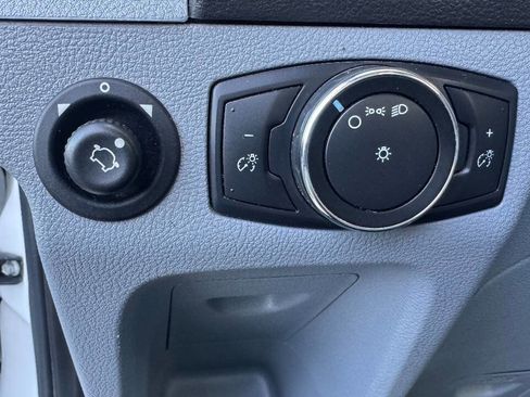 Used 2018 Ford Transit 250 138 RWD image 15