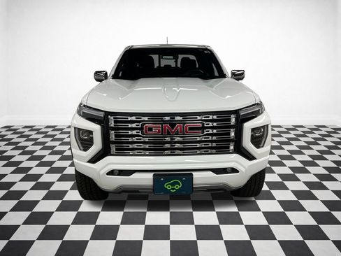 Certified 2024 GMC Canyon Denali AWD/4WD image 4