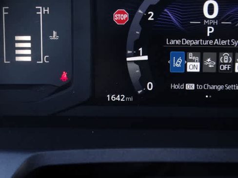 Used 2026 Toyota Tacoma SR5 image 27