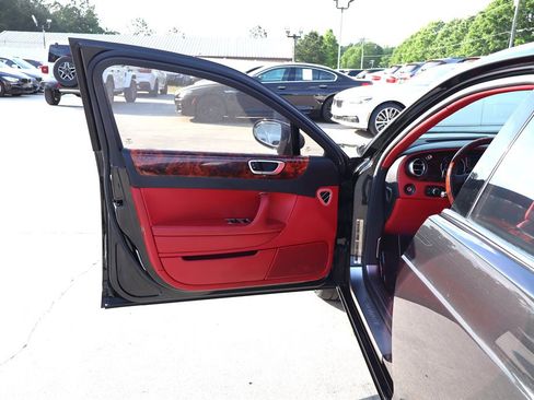 Used 2006 Bentley Flying Spur Flying Spur AWD/4WD image 35