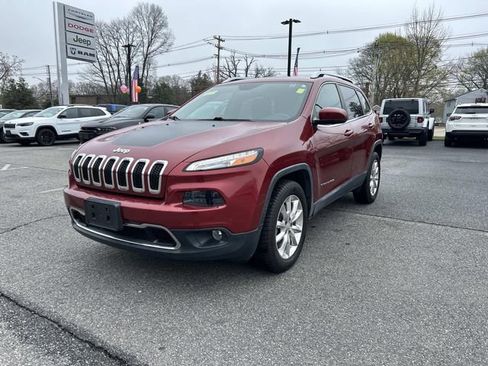 Used 2017 Jeep Cherokee Limited AWD/4WD image 7