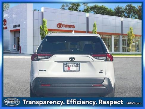 Certified 2023 Toyota RAV4 LE image 7
