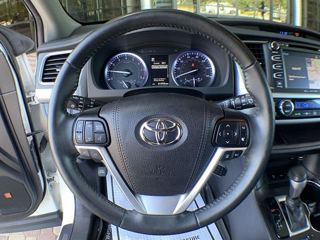 Used 2019 Toyota Highlander Limited AWD/4WD image 14
