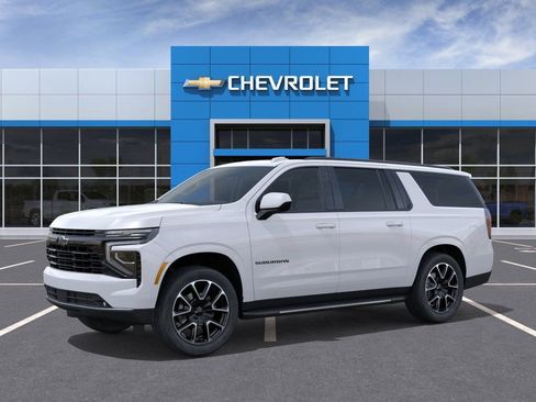 New 2026 Chevrolet Suburban RST w/ Sun And Tow Package AWD/4WD image 2