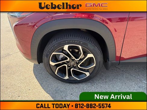 Used 2024 Chevrolet Trax RS w/ Driver Confidence Package FWD image 14