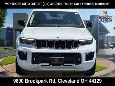 Used 2023 Jeep Grand Cherokee Overland AWD/4WD image 11
