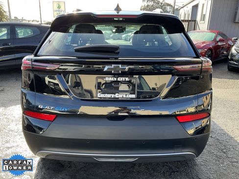 Used 2022 Chevrolet Bolt EUV LT w/ Convenience Package image 4