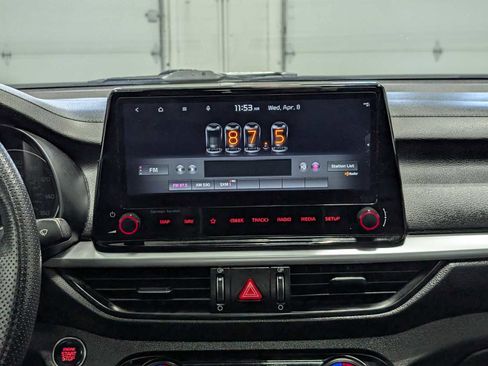 Used 2022 Kia Forte GT-Line w/ GT-Line Premium Package image 17