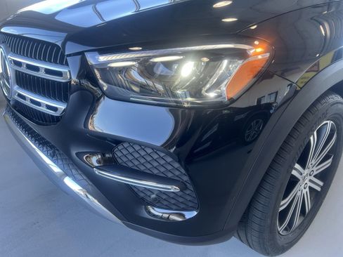 Certified 2025 Mercedes-Benz GLE 450e 4MATIC image 3