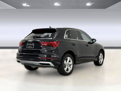 Used 2019 Audi Q3 2.0T Premium AWD/4WD image 9