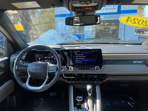 Certified 2024 Chevrolet Colorado ZR2 w/ ZR2 Convenience Package III image 32