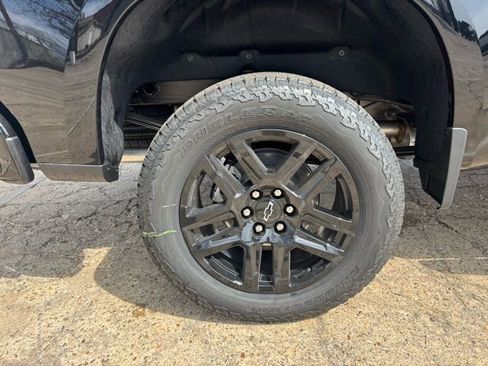 New 2026 Chevrolet Silverado 1500 LT Trail Boss w/ Safety Package image 9