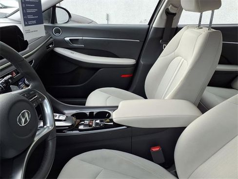 Certified 2023 Hyundai Sonata SEL w/ Cargo Package image 15