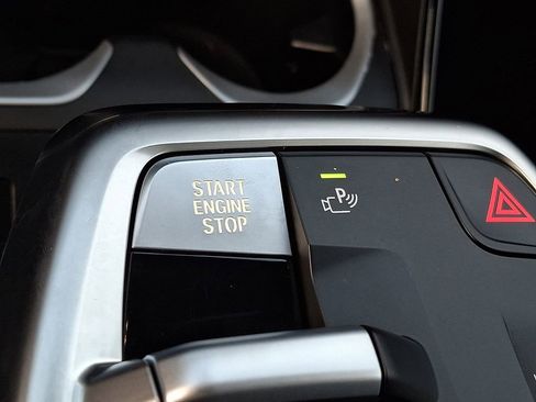 Certified 2024 BMW X2 xDrive28i w/ Premium Package image 17