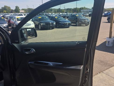 Used 2018 Dodge Journey GT image 16