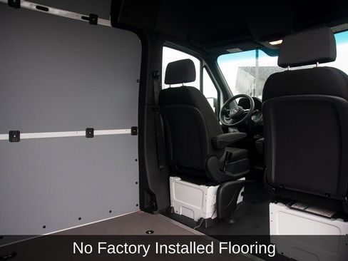 Used 2025 Mercedes-Benz Sprinter 2500 image 45