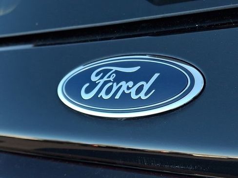 Used 2025 Ford Explorer ST image 31