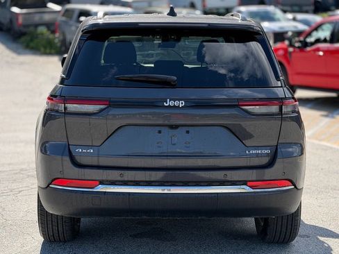 Used 2026 Jeep Grand Cherokee Laredo X AWD/4WD image 4