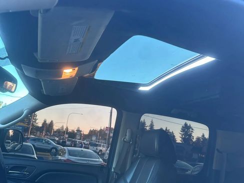 Used 2007 GMC Yukon XL SLE image 32