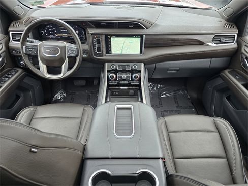 Certified 2024 GMC Yukon Denali image 28